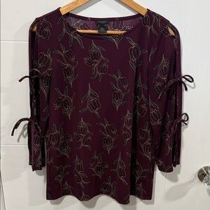 Ann Taylor Factory Women’s Floral Blouse with Tie Sleeves Size Small
